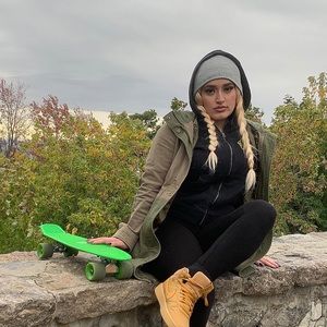 Meet your Posher, Amanda